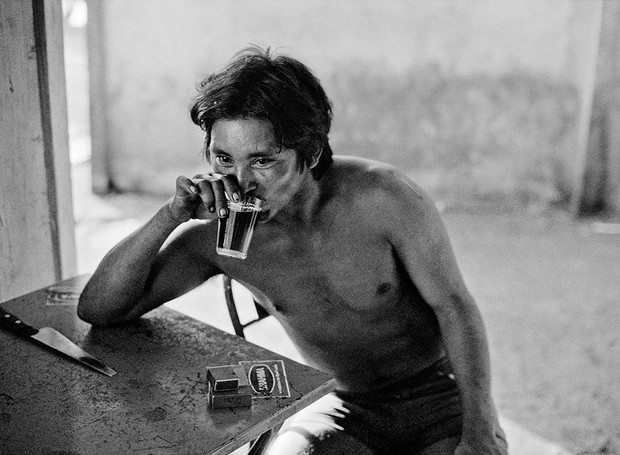 Luiz Braga. Bebendo, 1986 (Foto: Divulgação)