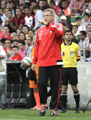Oswaldo de oliveira, Fluminense X Flamengo (Foto: Gilvan de Sousa / Flamengo) Oswaldo de oliveira, Fluminense X Flamengo (Foto: Gilvan de Sousa / Flamengo)