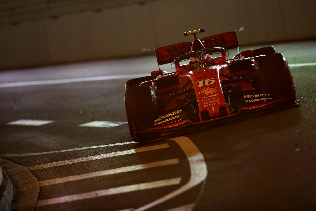 Charles Leclerc derruba Mercedes e lidera terceiro treino ...