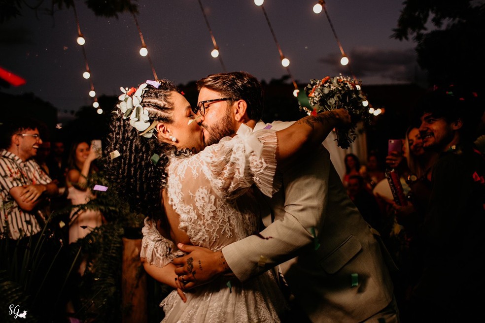 O beijo dos noivos — Foto:  Stephanie Gomes/ Arquivo pessoal