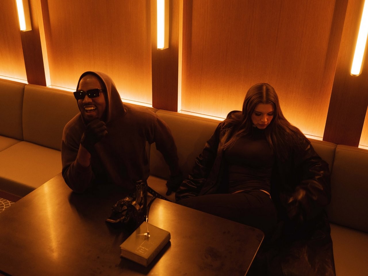 Kanye West e Julia Fox  (Foto: Kevin Leyva)