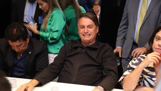 Bolsonaro defende candidatura de Ricardo Salles à prefeitura de São Paulo