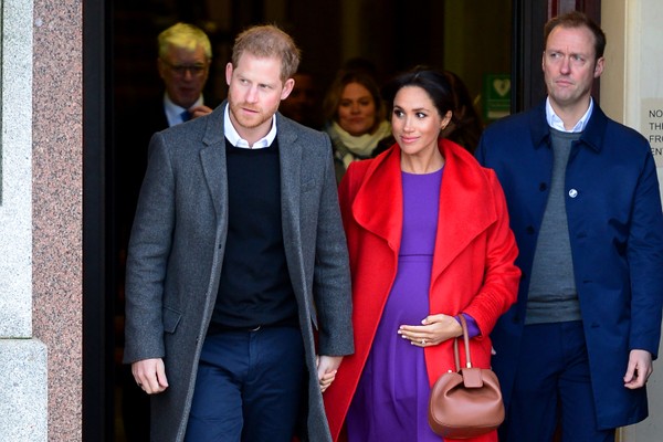 A atriz e duquesa Meghan Markle em evento na companhia do Príncipe Harry e grávida do bebê esperado para o mês de abril de 2019 (Foto: Getty Images)