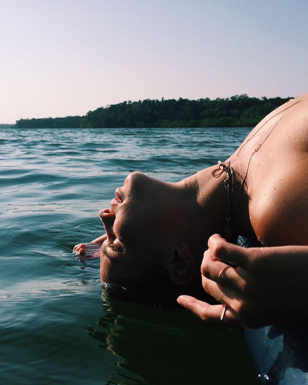 Bruna Linzmeyer em foto no Instagram (Foto: reprodução/instagram)