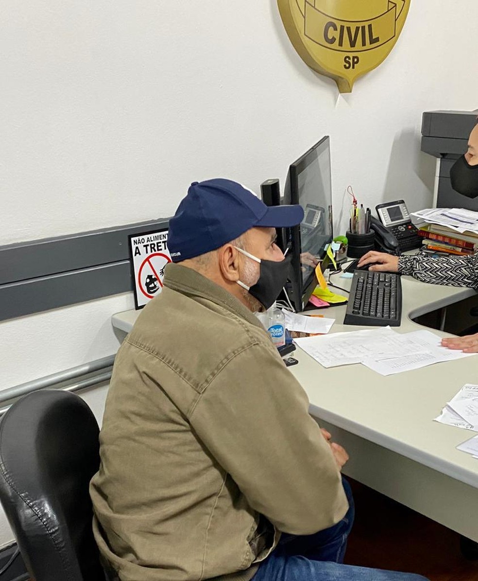 Queiroz foi preso em SP nesta quinta-feira pela polícia civil de SP — Foto: Polícia Civil/Divulgação