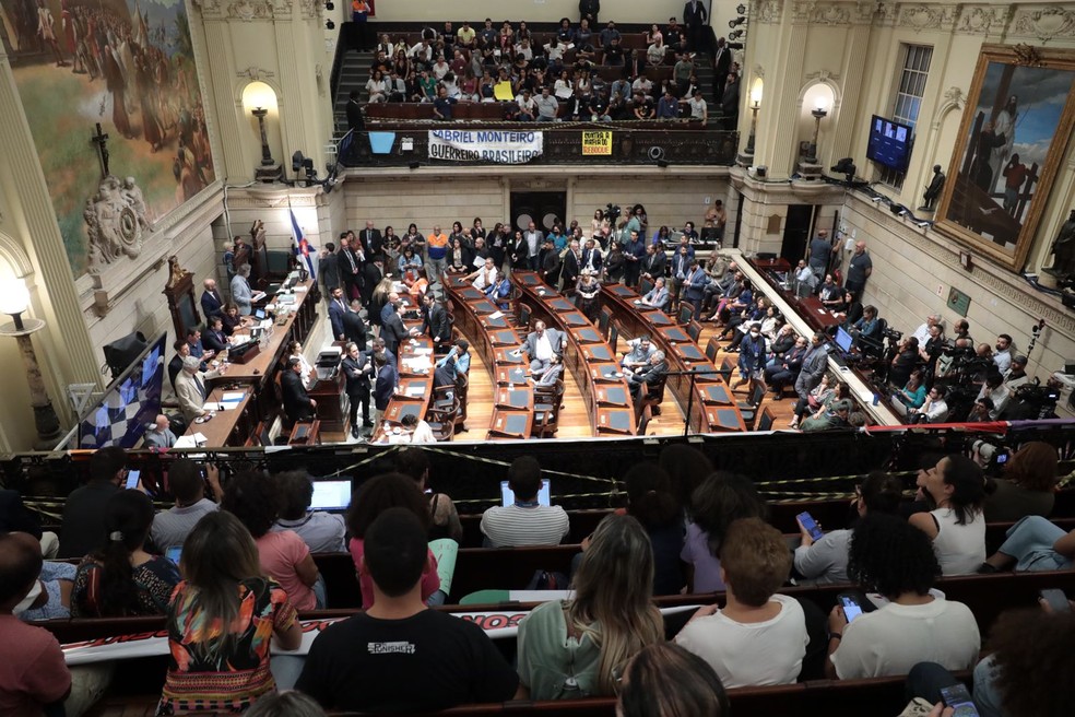 Votação na Câmara decide sobre cassação do mandato de Gabriel Monteiro por quebra de decoro — Foto: Renan Olaz/CMRJ