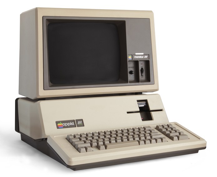 Apple III tinha foco corporativo, mas foi um fracasso (Foto: Reprodução/Elson de Souza)