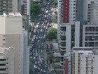 Taxistas de Jaboatão fazem protesto contra Uber e 'carros clandestinos'