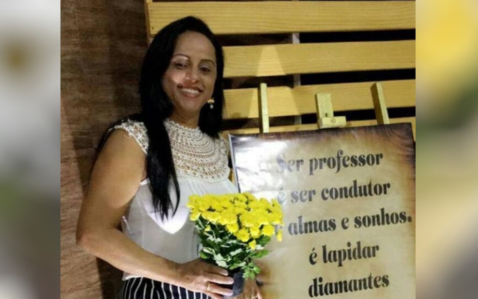 Professora Gleide Batista dos Santos baleada no rosto após ex matar pedreiro que curtiu foto dela — Foto: Gleide Batista dos Santos/Arquivo Pessoal