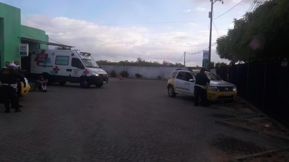 Criminosos baleados foram levados para o Hospital Deoclécio Marques, em Parnamirim — Foto: Divulgação/PM