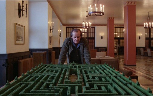 Hotel que foi inspiração para filme 'O Iluminado' desafia fãs a criarem  labirinto - GQ