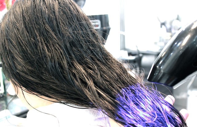 Hidro Hair Plastia, com laser (Foto: Divulgação)