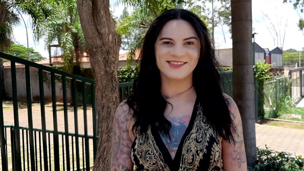 ENEM 2019 - Brasília (DF) - Marie Flora realiza primeiro Enem com o nome que escolheu ter oficializado no RG, em Brasília, no DF  — Foto: Afonso Ferreira/G1 