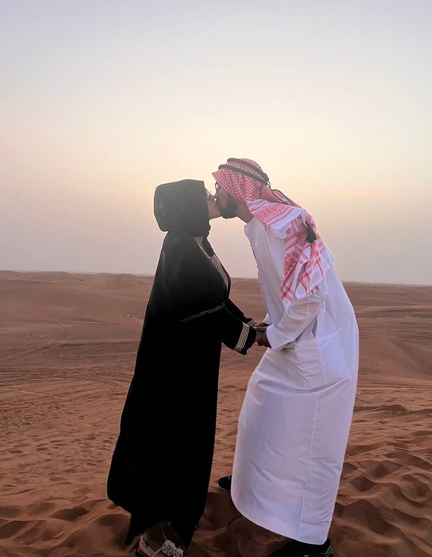 Rangel Carlos e o marido, Elquer Carlos, em Dubai (Foto: Divulgação/Perfil II Comunicação)
