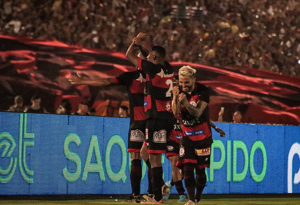 Título paraibano não teve influência positiva na má campanha da Raposa na Série C do Brasileiro — Foto: Samy Oliveira / Campinense