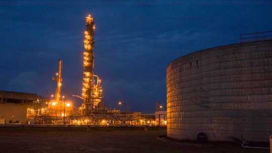 Venda de refinaria da Petrobras no Ceará vai passar por nova análise no Cade