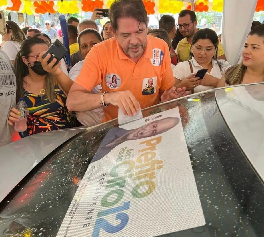 Senador Cid Gomes participa pela primeira vez de evento de campanha nesta eleição após racha com PT