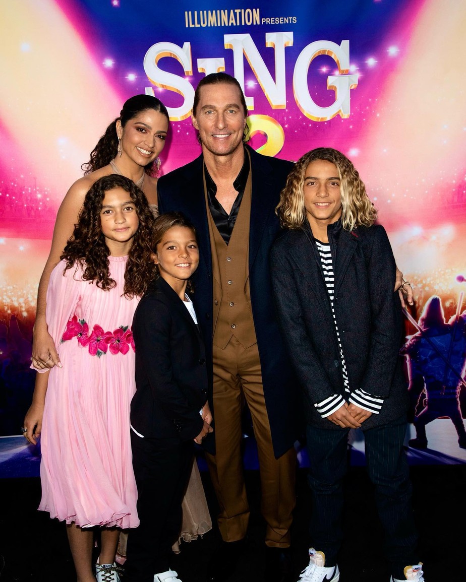Matthew McConaughey, Camila Alves e os filhos, Vida, Livingston e Levi