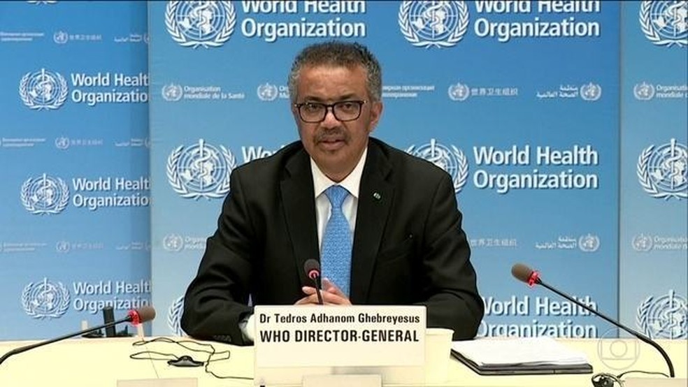 Tedros Adhanon informa que o mundo tem registrado mais de 160 mil mortes diárias por coronavírus. — Foto: Jornal Nacional