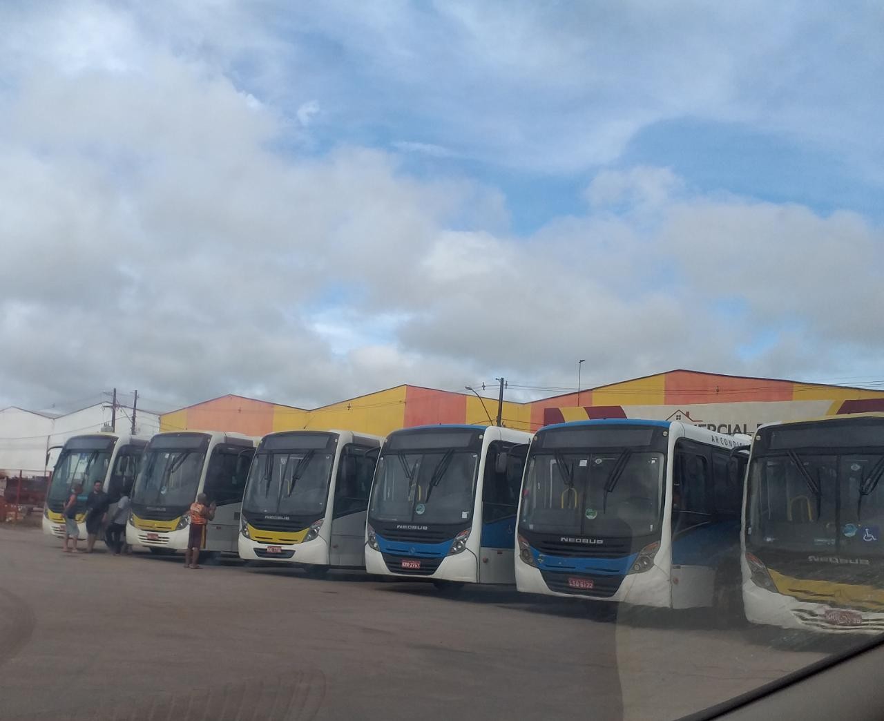 Após 3 meses, Rico assume mais 12 linhas do transporte público e passa a ser a única operar em Rio Branco
