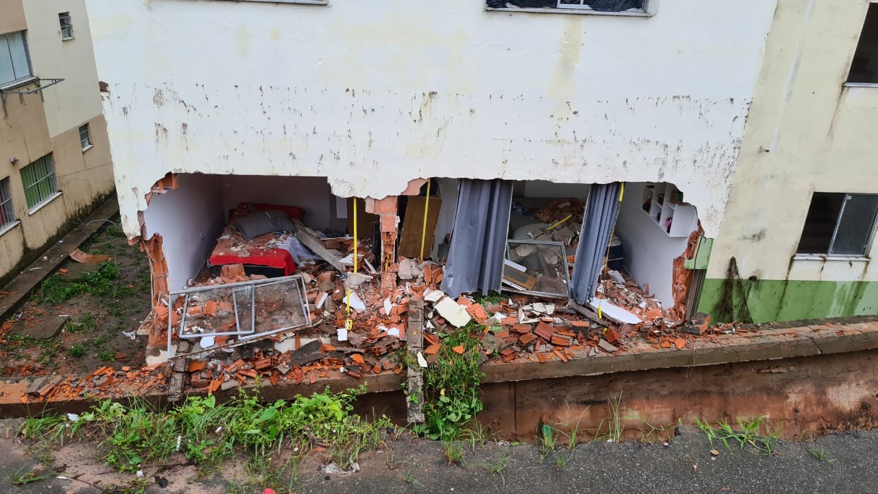 Moradores do Residencial Piancó estão desalojados após riscos de desabamento nos prédios, em São Luís