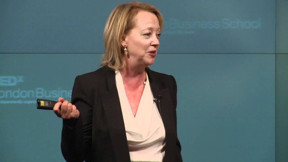 Lynda Gratton, professora da London Business School e coautora do livro “The 100-year life: living and working in an age of longevity” — Foto: YouTube
