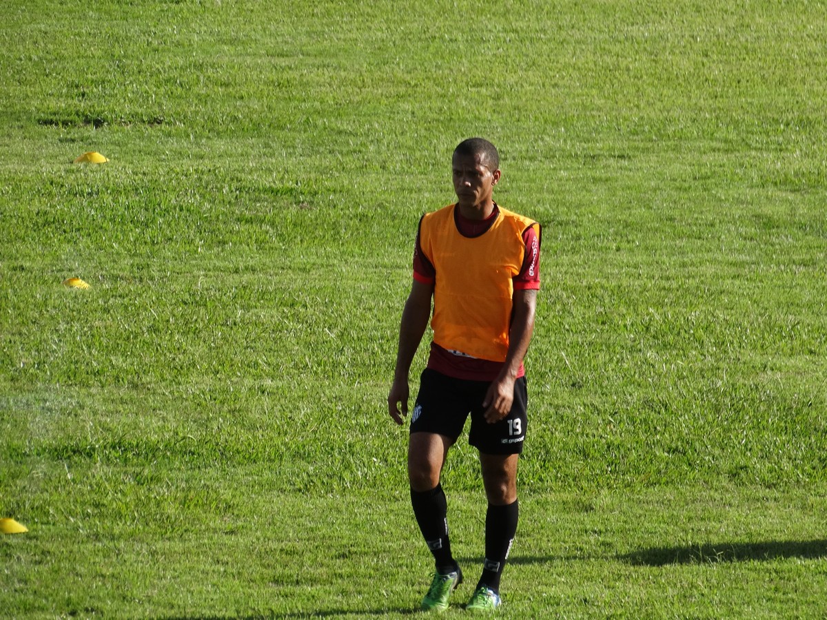 Leandro Ferreira não treina e dificilmente encara São Bento no sábado tupi ge