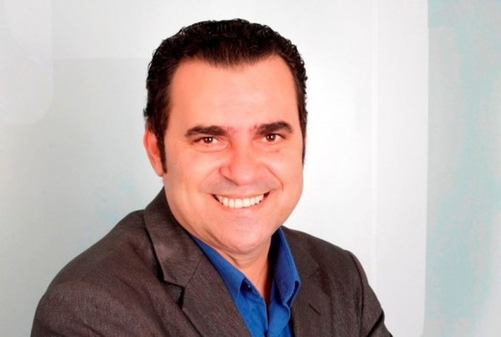 Jornalista Pinto J&uacute;nior morre de Covid aos 53 anos em Natal &mdash; Foto: Cedida