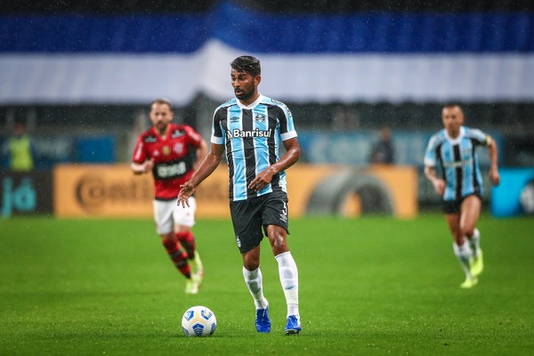 [OPINIÃO] De novo e sempre, os três volantes