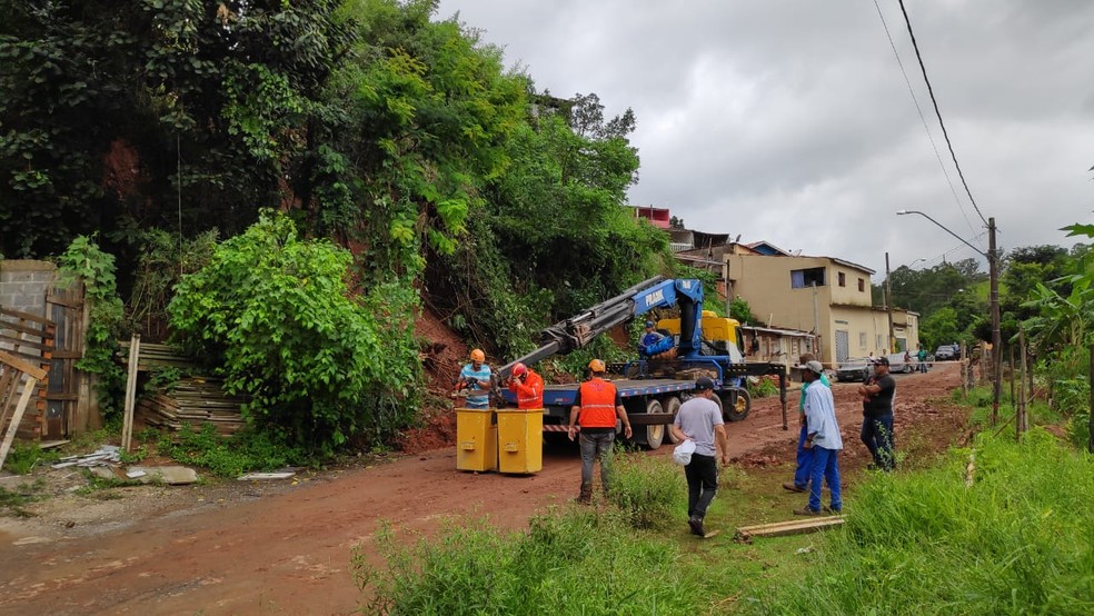 Defesa Civil Segue Monitorando Area De Deslizamento Em Campo Limpo Paulista Sorocaba E Jundiai G1