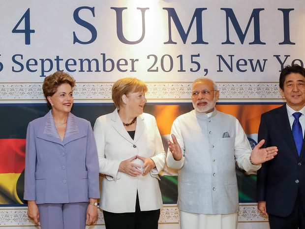 A presidente Dilma Rousseff posou para foto oficial ao lado dos líderes da Alemanha, Índia e Japão (Foto: Roberto Stuckert Filho/PR)