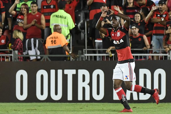 Jornais de Madri destacam atuação e gol de Vinicius Junior Definição de craque