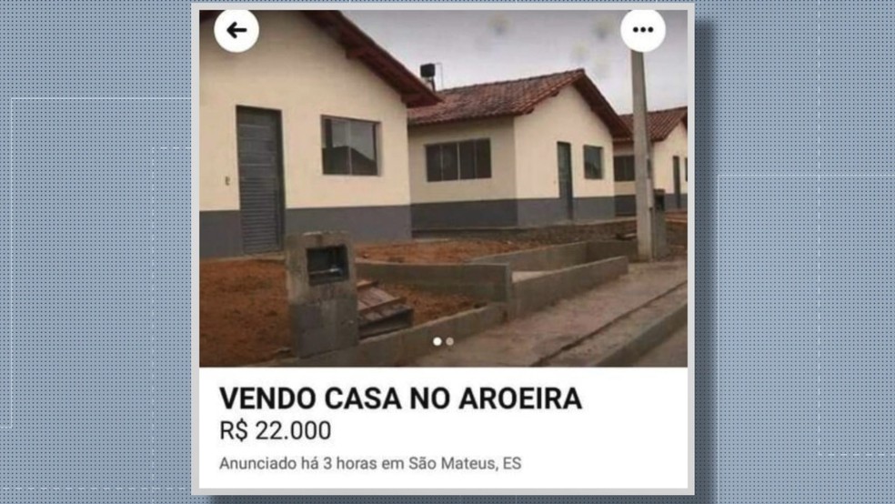 Anúncios de venda de casas inauguradas por Bolsonaro em São Mateus, ES — Foto: Reprodução