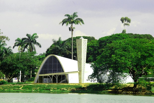 Lagoa da Pampulha, umas das obras de Oscar Niemeyer na cidade (Foto: Divino Advincula)