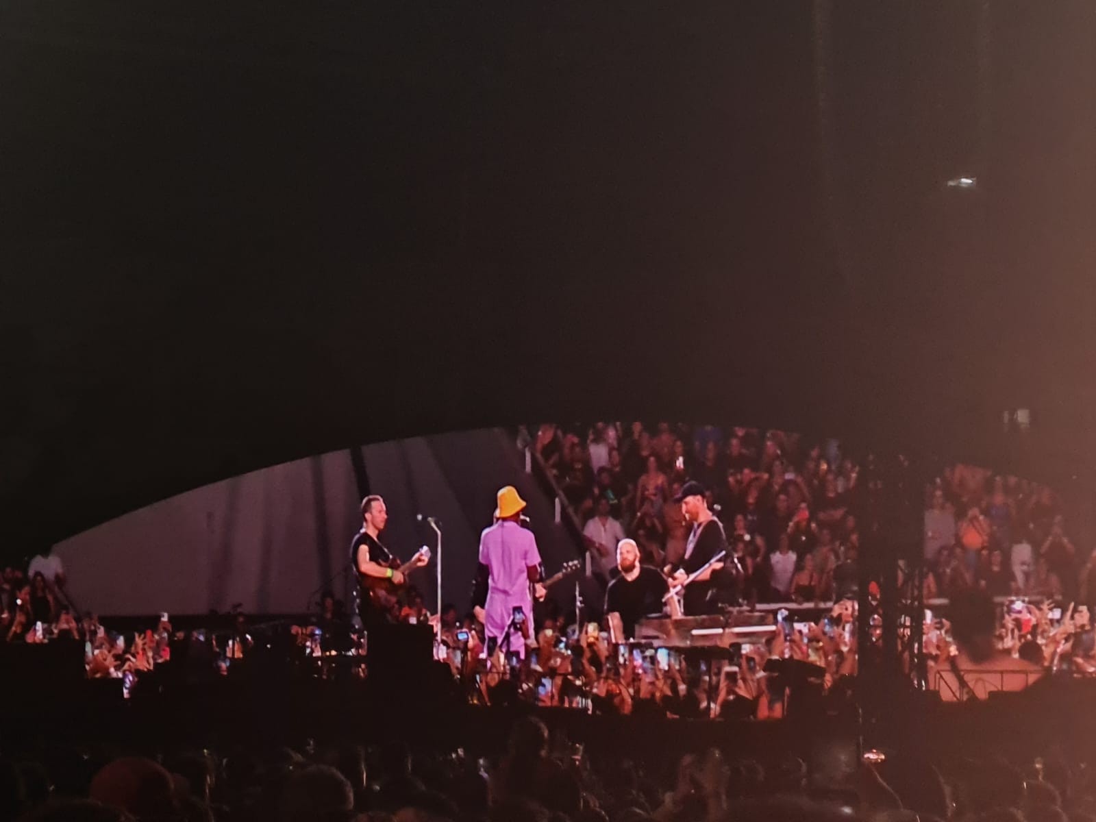 Participação de Seu Jorge em show do Coldplay no Estádio Nilton Santos (Engenhão), no Rio de Janeiro, em 26 de março de 2023 — Foto: Louise Queiroga
