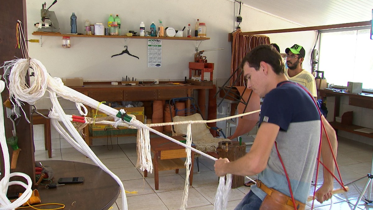 Revista conhece fábrica de cordas para rodeios em São João das Duas ...