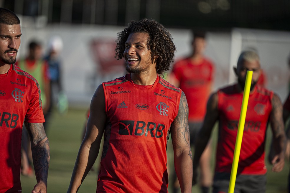 William Arão no treino do Flamengo — Foto: Alexandre Vidal/Flamengo
