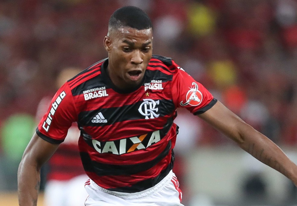 Jean Lucas jÃ¡ foi um dos jogadores que ocupou vaga de CuÃ©llar com Barbieri (Foto: ReproduÃ§Ã£o)
