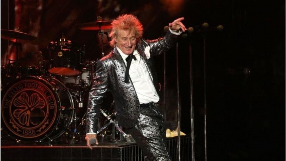 Cerca de 3,5 milhões de pessoas viram o show de Rod Stewart em Copacabana (Imagem de arquivo) — Foto: Getty Images via BBC