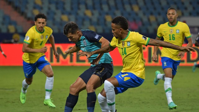 Equador arranca empate do Brasil e se classifica