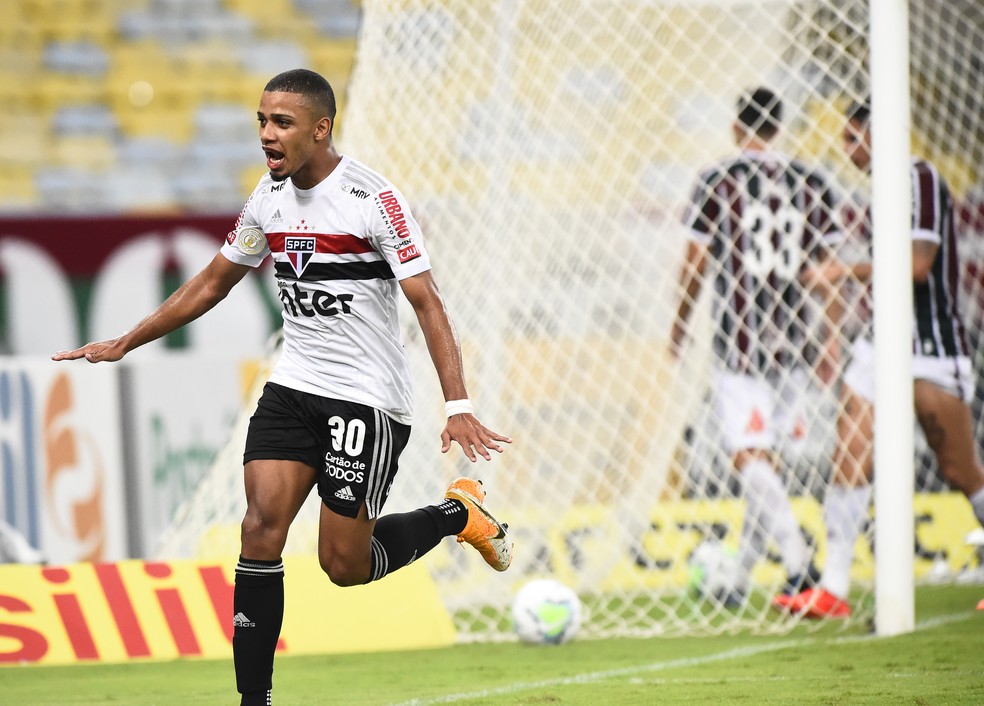 Brenner se destacou pelo São Paulo — Foto: André Durão