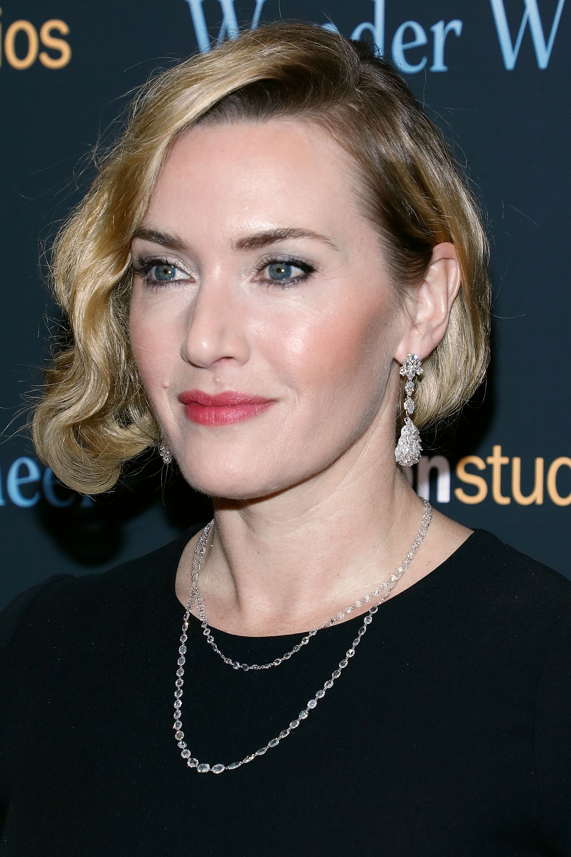 Kate Winslet Fala Sobre Comentários Gordofóbicos Prejudicou Minha Confiança Revista Marie 