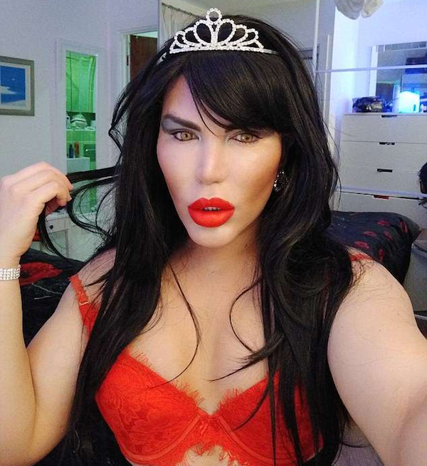 Pai Bilionario De Ken Humano Ameaca Deserda Lo Se Ele Se Vestir De Mulher Novamente Monet Celebridades