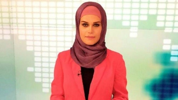 Apresentadora de TV iraniana que denunciou assédio sexual de ex-chefe (Foto: Reprodução / Facebook)