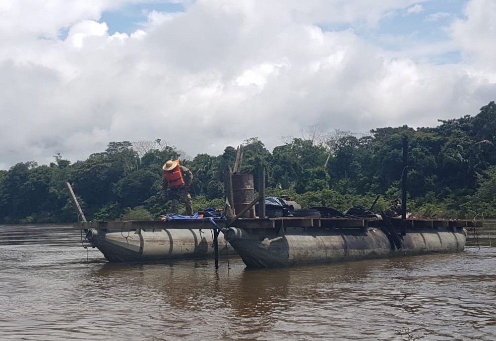 Operação Submerso destrói maquinário usado no garimpo ilegal de ouro — Foto: PF/Divulgação