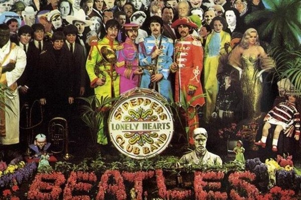 Capa de 'Sgt Pepper's Lonely Hearts Club' (Foto: Divulgação)