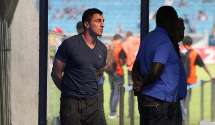 Cebolla sofre na torcida por pênaltis e tem volta improvável na 1ª semifinal
