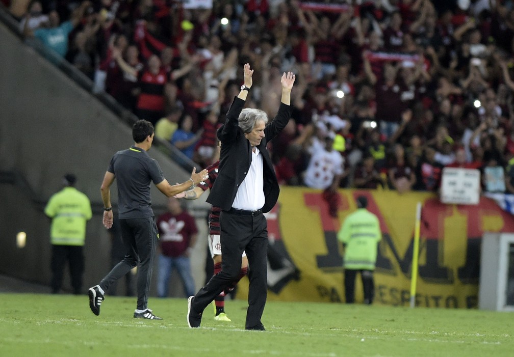 Jorge Jesus, Flamengo x Santos &mdash; Foto: Andr&eacute; Dur&atilde;o/GloboEsporte.com