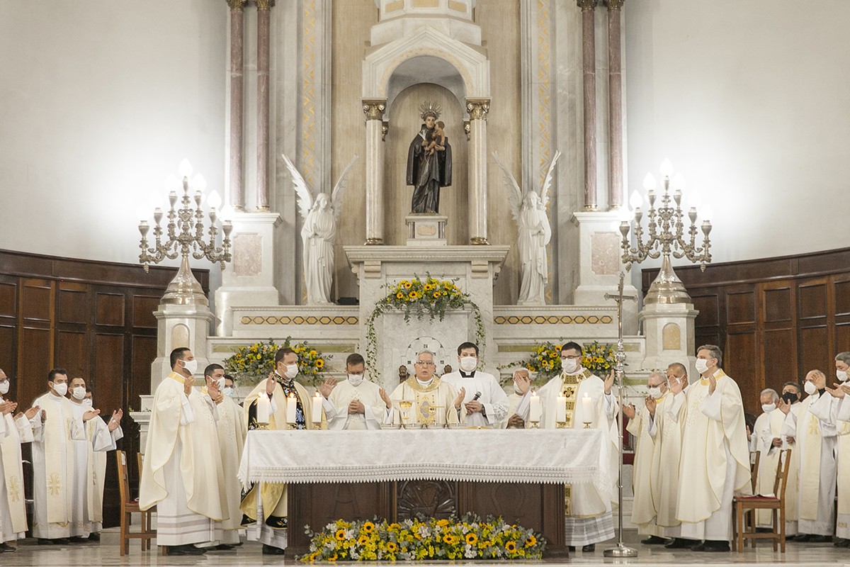 Bispo anuncia transferências de 27 padres da Diocese de Piracicaba