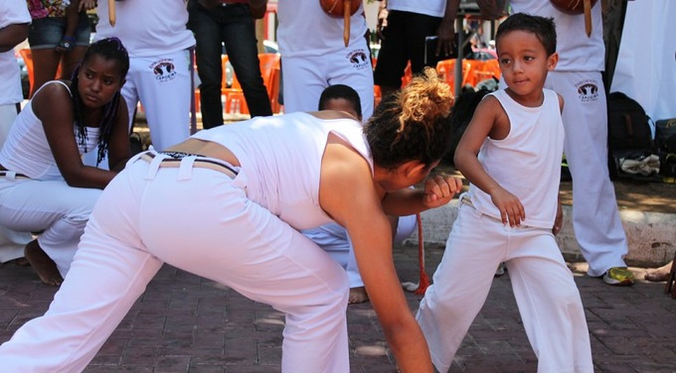 Aulas gratuitas de capoeira em Piracicaba — Foto: Magda Lomeu/GloboEsporte.com
